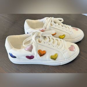 Size 8 Kurt Geiger London Lane Love Metallic Leather Heart Lace-Up Sneakers